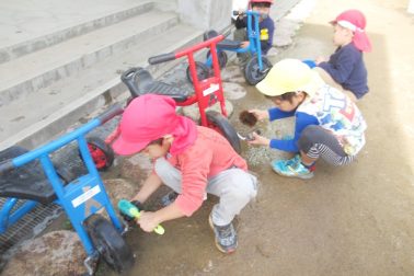 5歳児・愛車を洗車